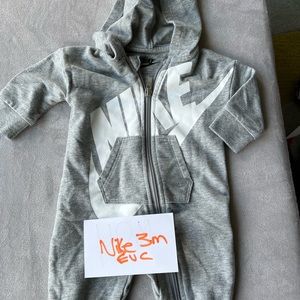 Nike 3 month romper 2/15$